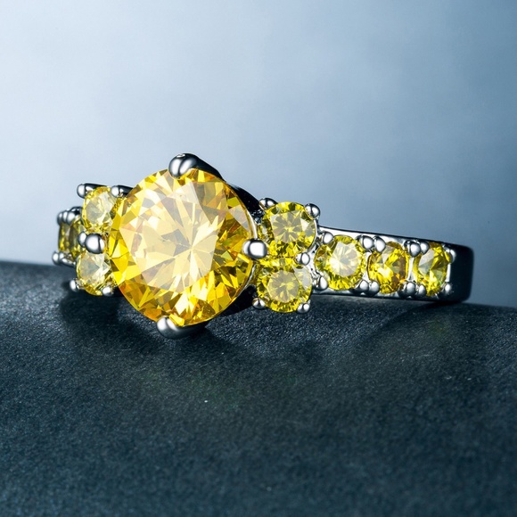 925 Silver Ring Citrine Size 6 New - Picture 3 of 4